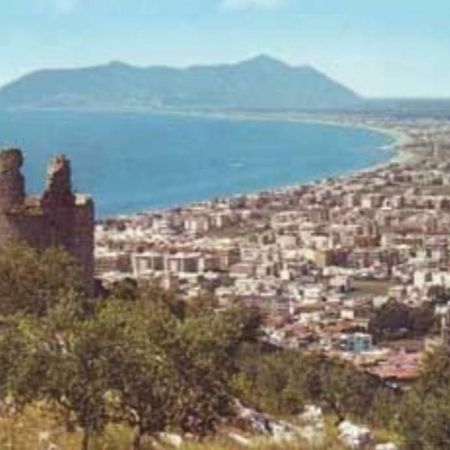 Art Deco City Center Near The Beach! Terracina Ngoại thất bức ảnh