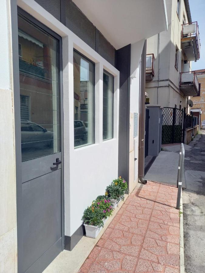 Art Deco City Center Near The Beach! Terracina Ngoại thất bức ảnh